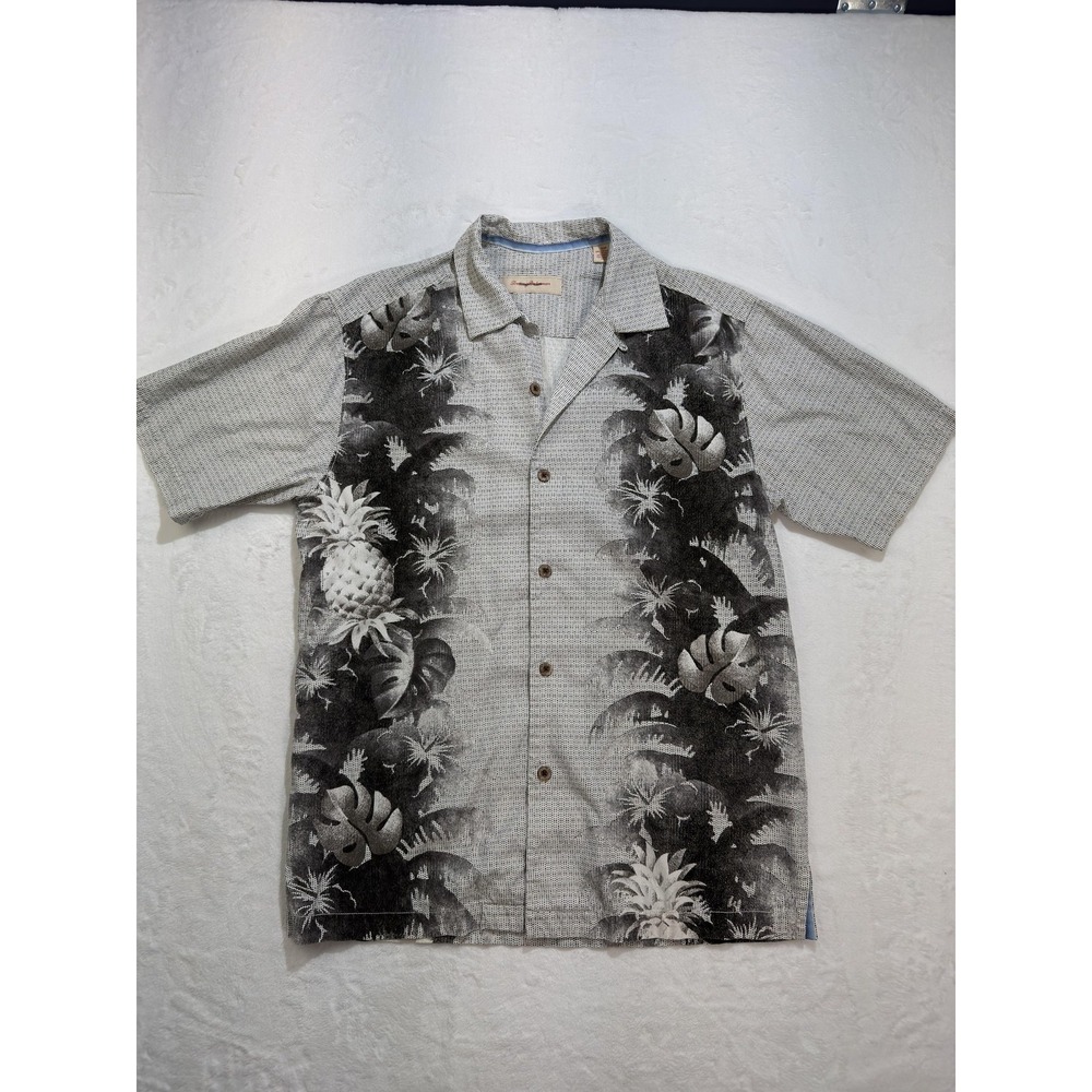 Tommy Bahama Shirt Mens Small Gray Pineapple Hawaiian Short Sleeve Button Front